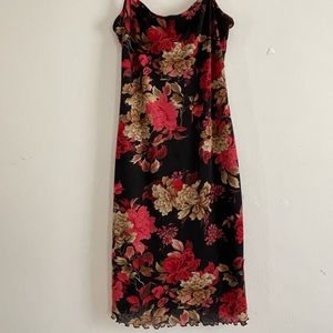 Dark and Moody Vintage Floral Bodycon Mesh Lined Dress